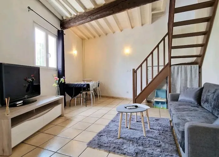 Maison Pleine De Charme