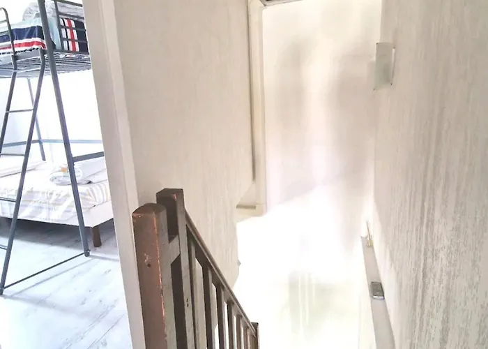 Maison Pleine De Charme